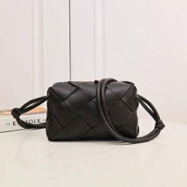 Picture of Bottega Veneta Lady Handbags _SKUfw155681662fw